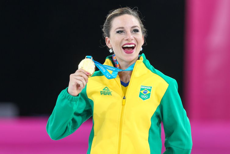 Bruna Wurts, da patinação artística, conquistou medalha de ouro para o Brasil